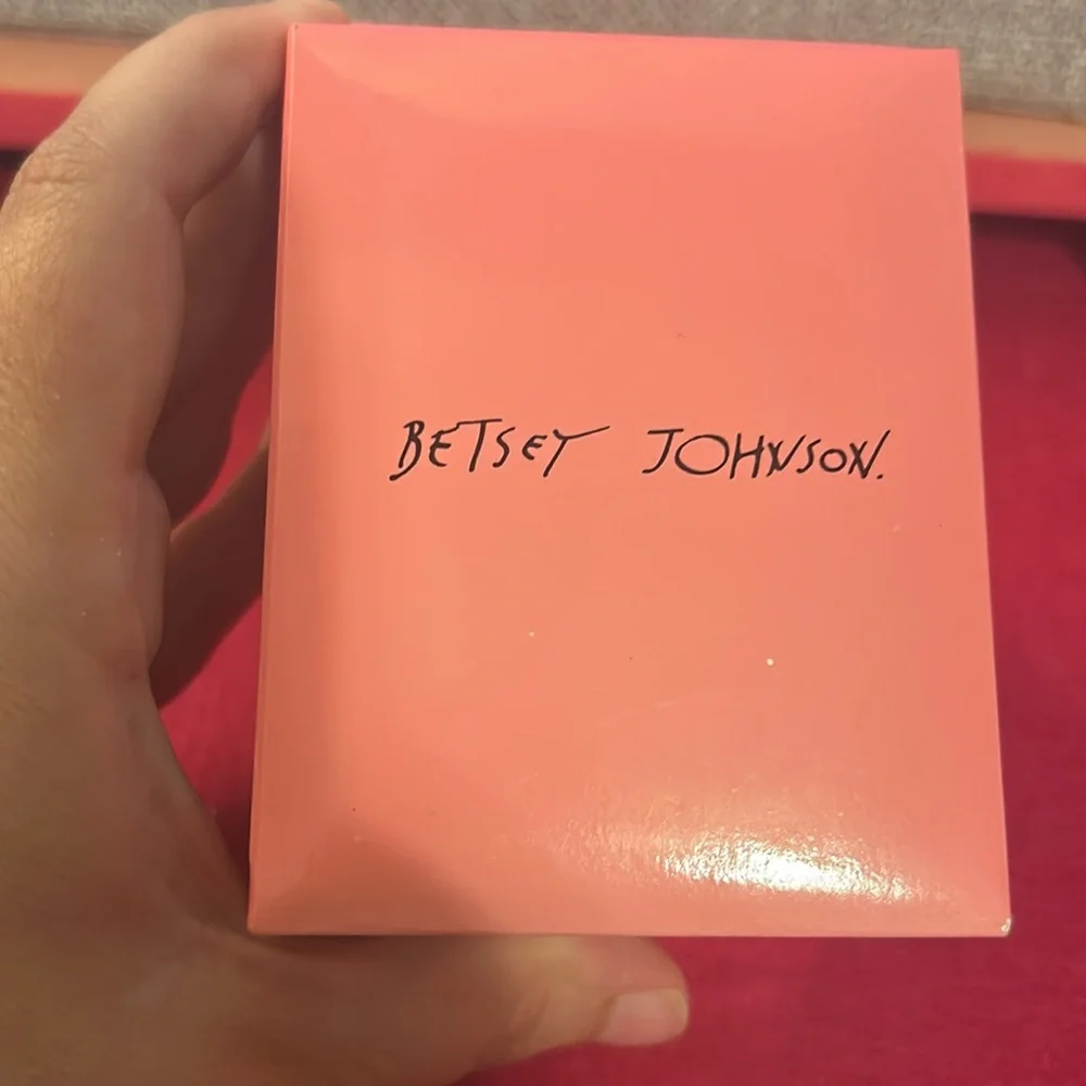 Gold Betsy Johnson rhinestone and flower watch - Picture 4 of 4